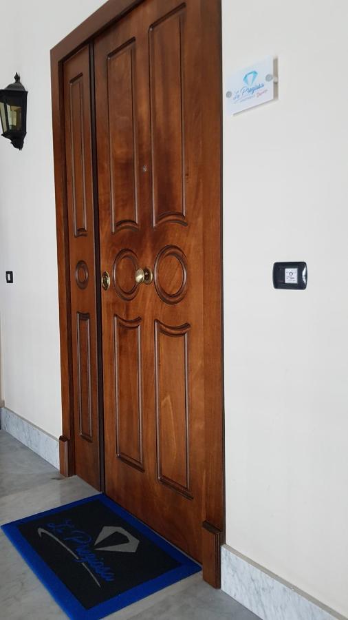 La Preziosa Apartment Duomo Наполи Екстериор снимка