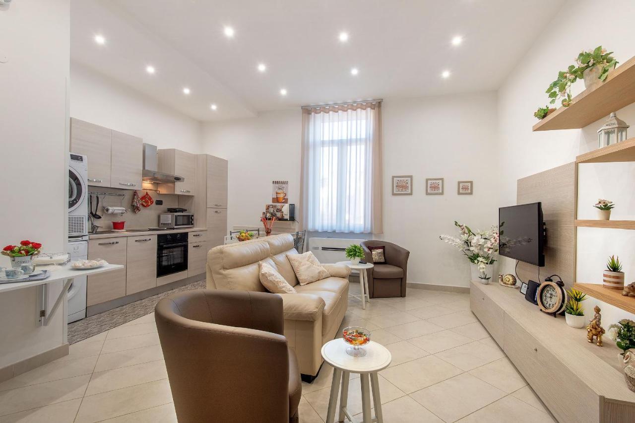 La Preziosa Apartment Duomo Наполи Екстериор снимка